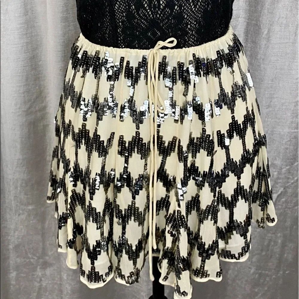 ⭐️ Elizabeth and James Sequined Mini NWOT